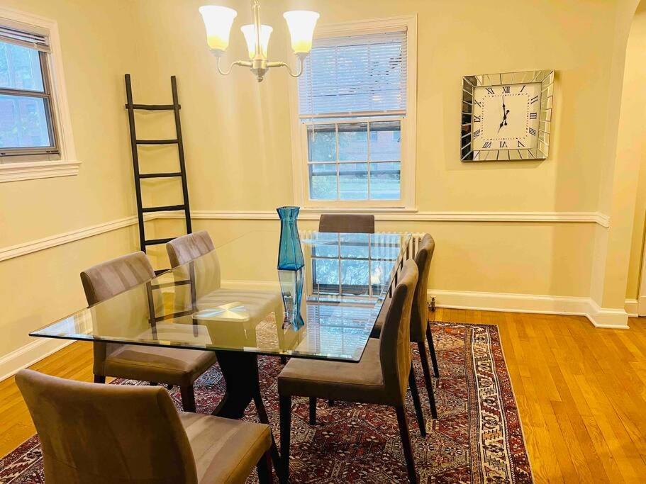 Dc'S Best Location 4 Bed With Parking Walk To Metro And Nightlife Bethesda Row チェビー・チェイス エクステリア 写真