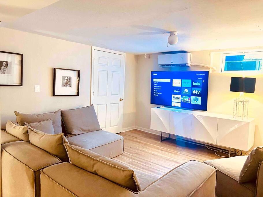 Dc'S Best Location 4 Bed With Parking Walk To Metro And Nightlife Bethesda Row チェビー・チェイス エクステリア 写真