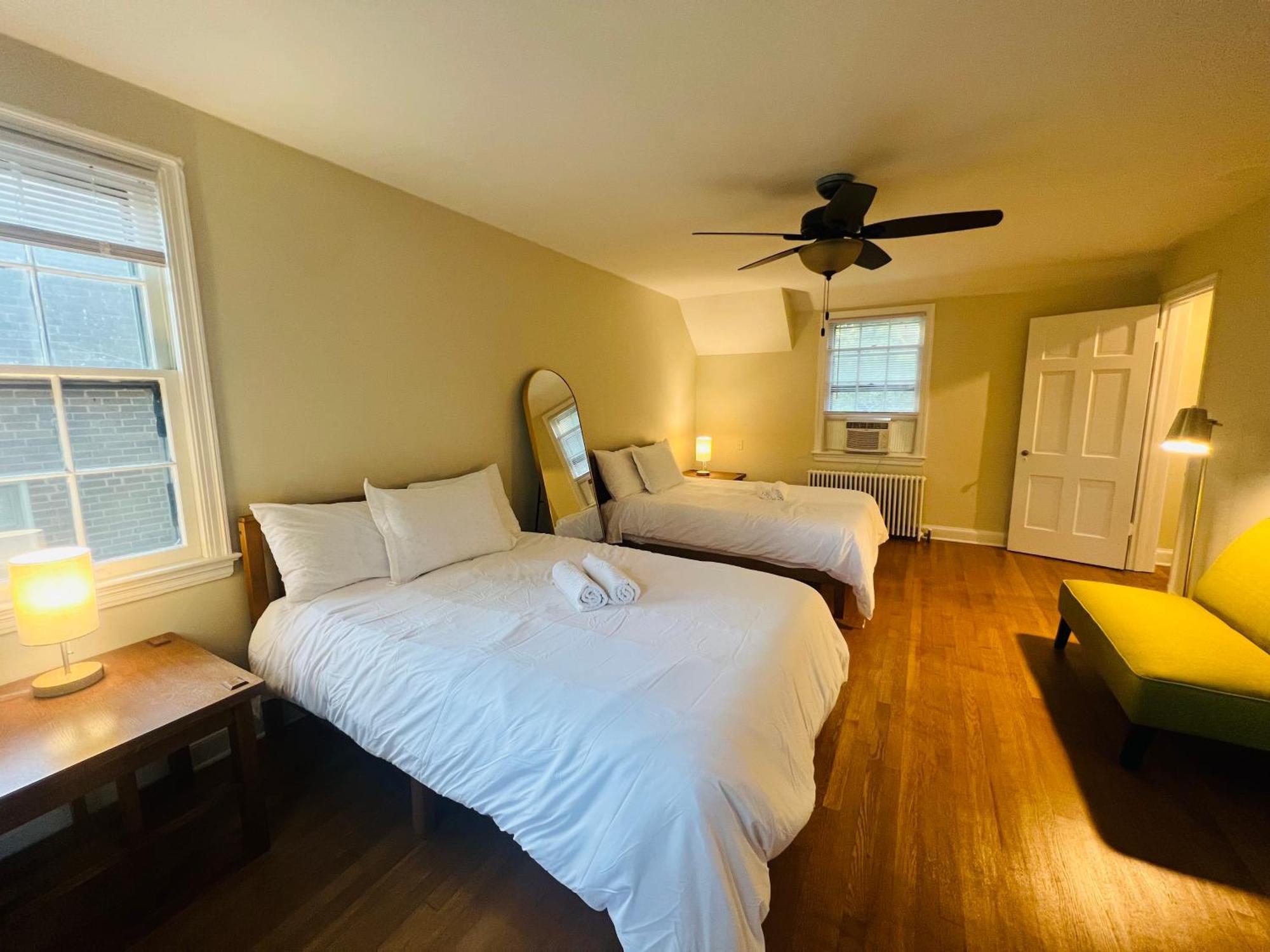 Dc'S Best Location 4 Bed With Parking Walk To Metro And Nightlife Bethesda Row チェビー・チェイス エクステリア 写真
