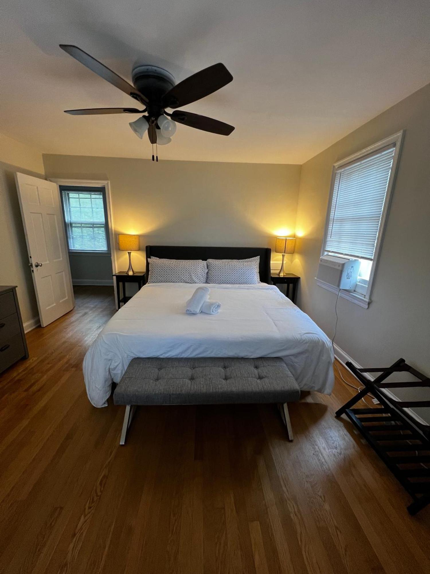 Dc'S Best Location 4 Bed With Parking Walk To Metro And Nightlife Bethesda Row チェビー・チェイス エクステリア 写真